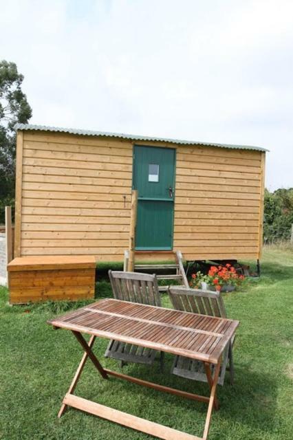 Hotel Shepherdshuts-Southeast Ashford  Exterior foto